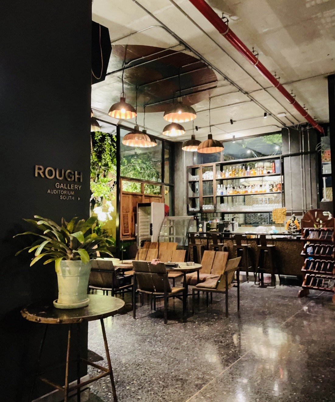 Rough Gallery Restuarant